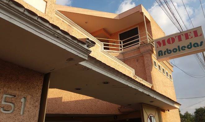 Motel arboledas