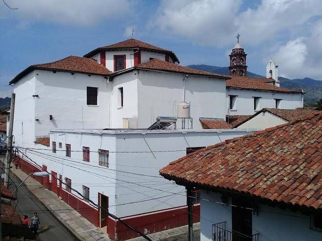 Hotel lupita