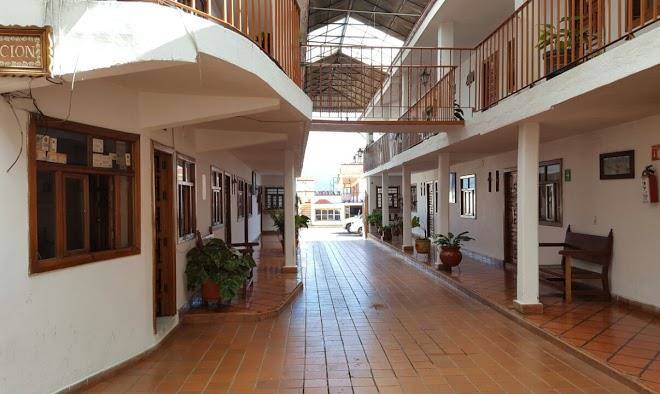 Hotel camino real de santa clara
