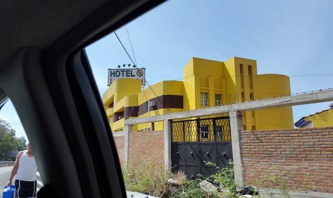 Hotel los girasoles