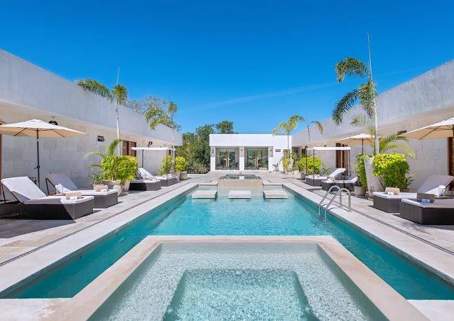 Avela boutique hotel