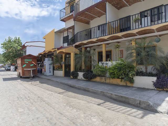 Hotel los ayala