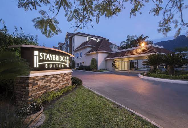 Staybridge suites Monterrey - San Pedro