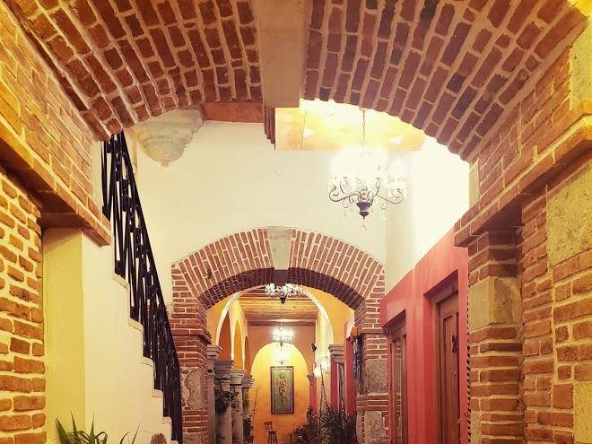 Hotel los arrayanes