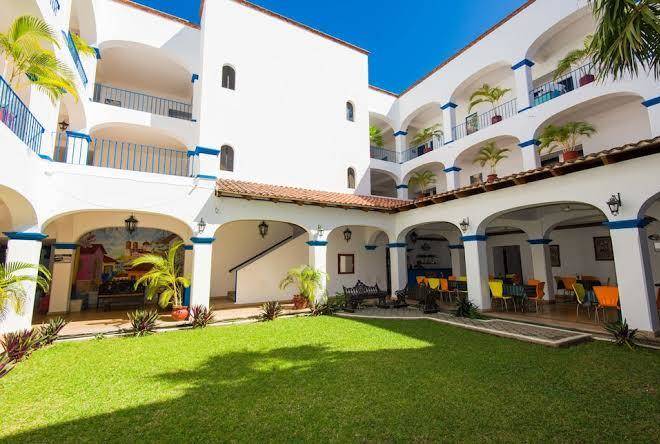 Azul sirena huatulco