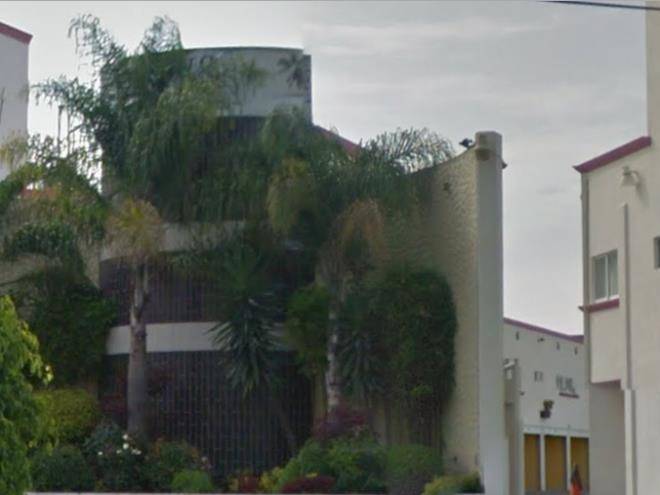 Auto hotel california