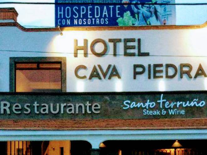 Hotel cava piedra