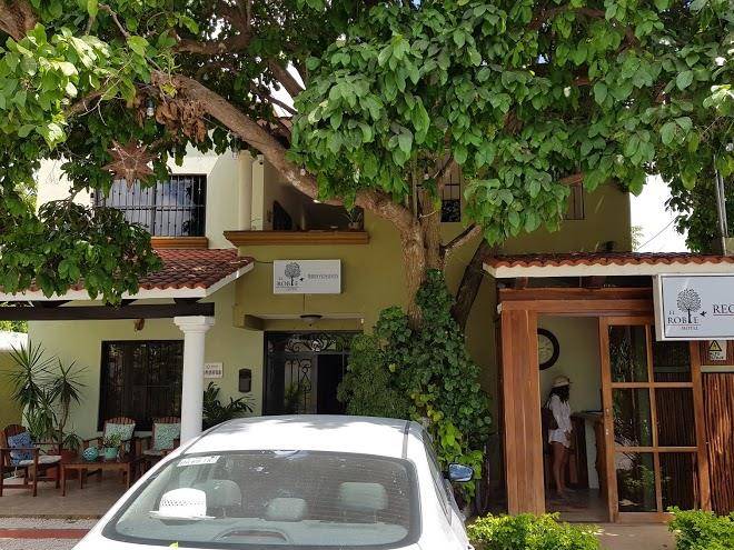 El roble hotel