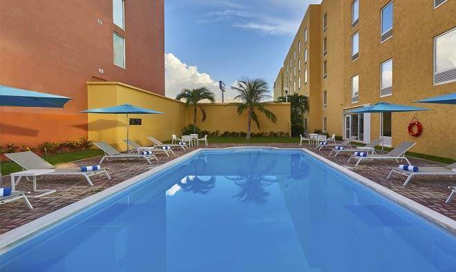 City express cancun