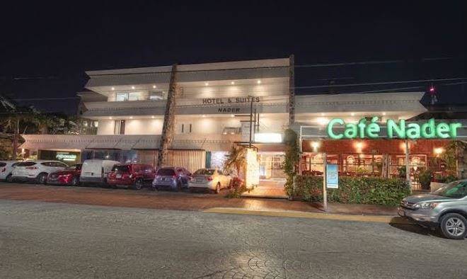Hotel nader