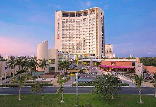 Krystal urban cancun centro