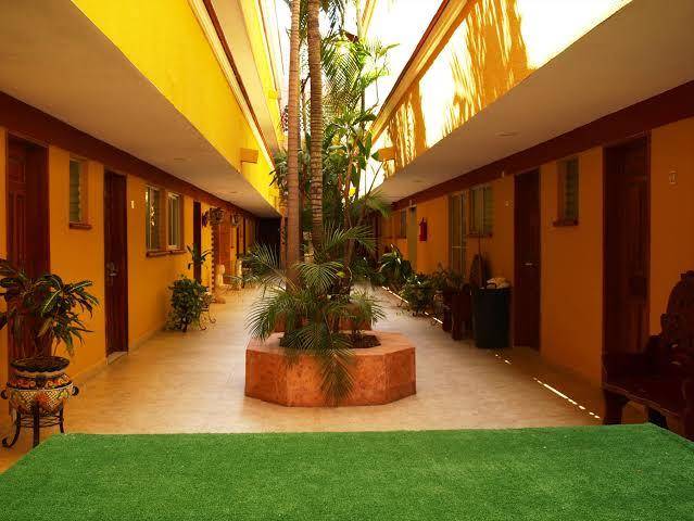 Suites cancun center