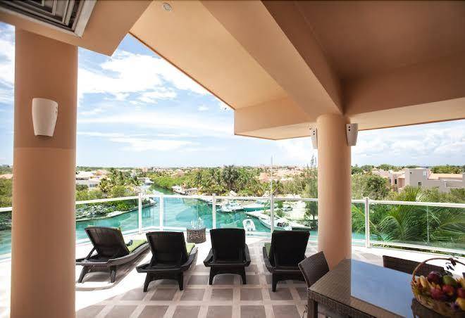 Gran peninsula 3br condo by rmh
