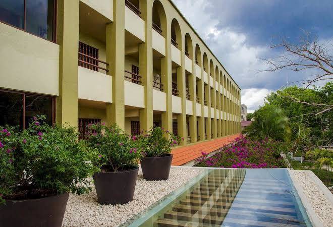 Suites colonial