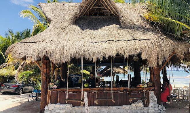 Luna's restaurant & bar