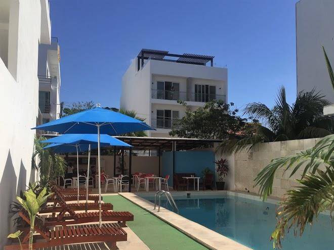 Coral blue beach condo