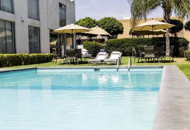 La posada hotel y suites