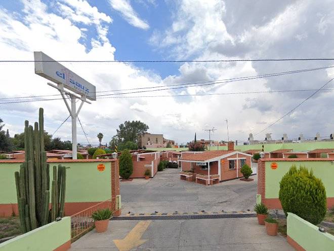 El sauz motel