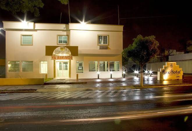 Maxi hotel