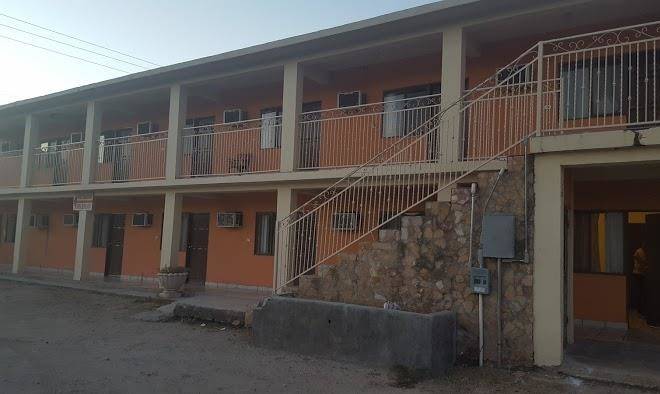 Hotel los paredones