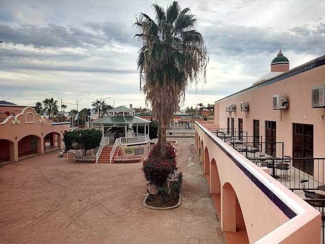 Los jitos hotel & suites