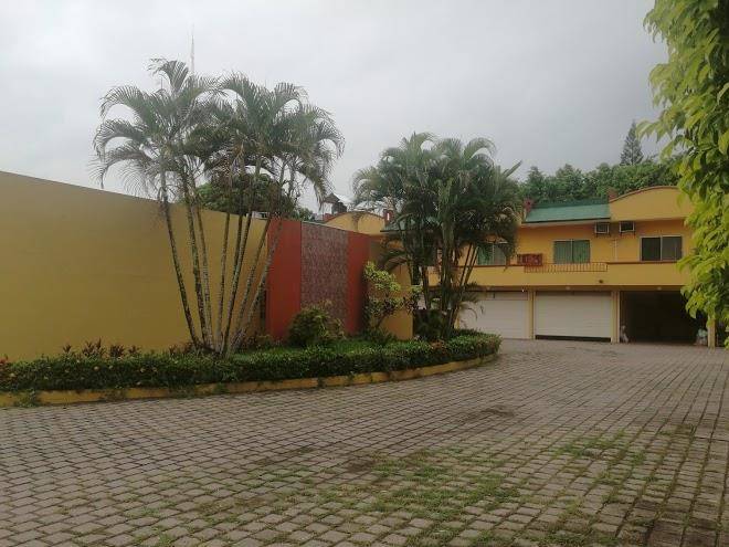 Auto hotel oasis