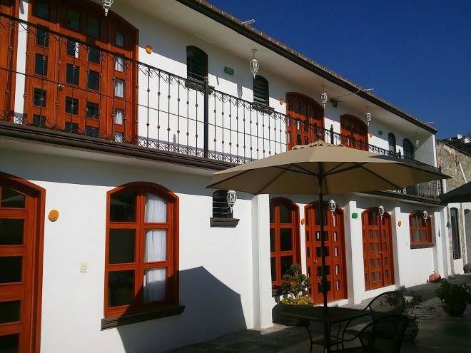 Hotel minatzin