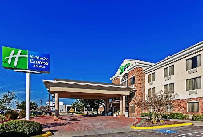 Holiday inn express & suites eagle pass