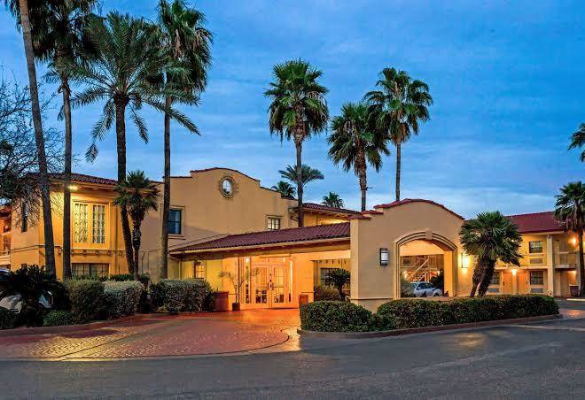 La quinta inn by wyndham laredo i 35