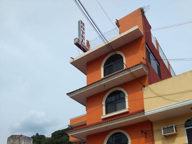 Hotel 2 kaminos