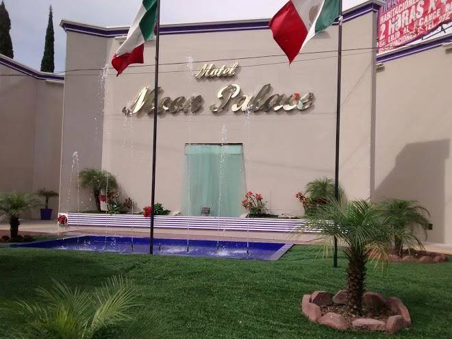 Moon palace