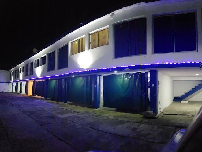 Auto hotel noa noa