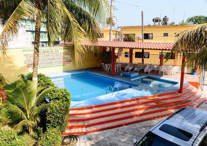 Hotel posada brisas del rio