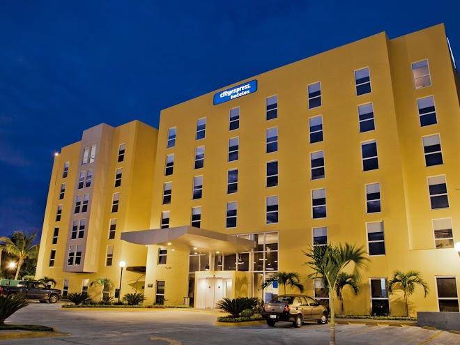 City Express By Marriott Tuxpan Image