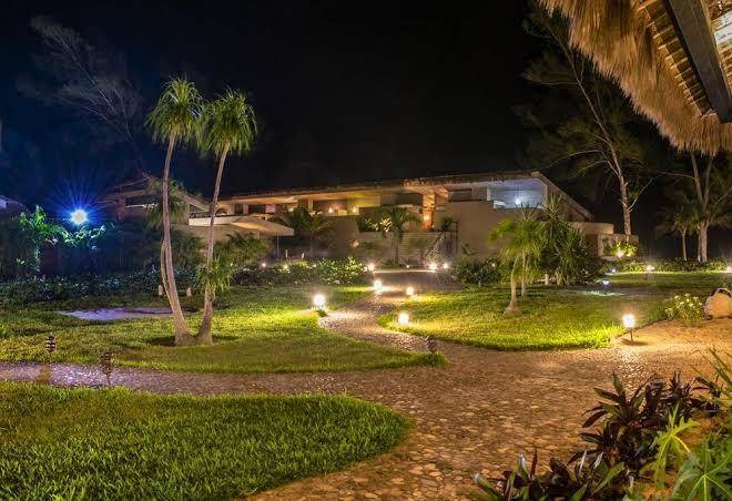 Isla tajin beach & river resort