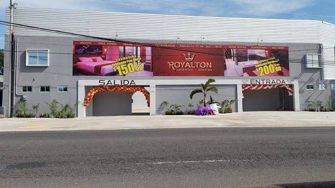 Royalton Luxury Motel Image