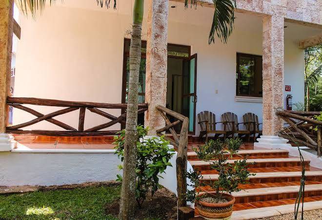 Real mayab hotel & bungalows