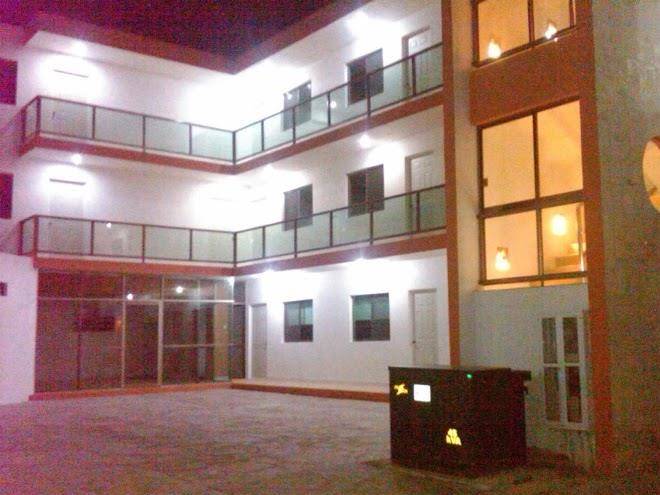 Hotel los reyes