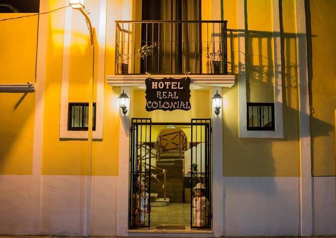 Hotel real colonial