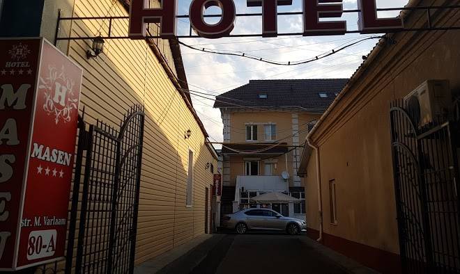 Emperum nelson hotel