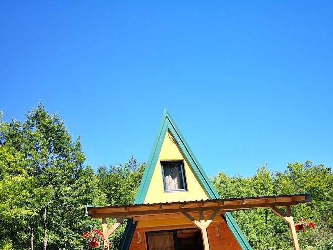 Koliba Pcelica Image