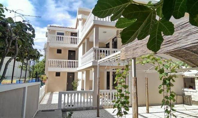 Adriana Seastars Image