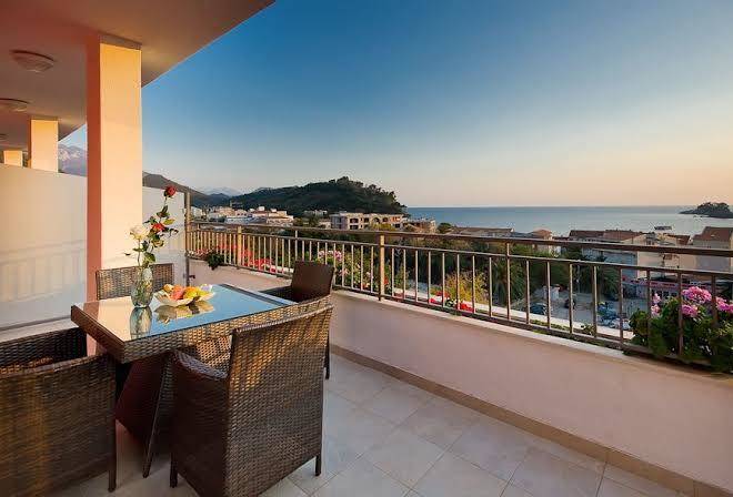 Hotel Riva Petrovac Image