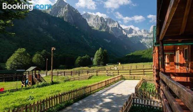 Katun Maja Karanfil Image