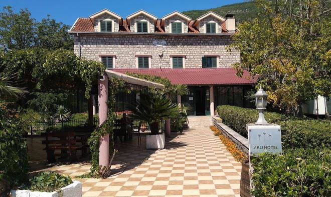 Fanfani Resort Image