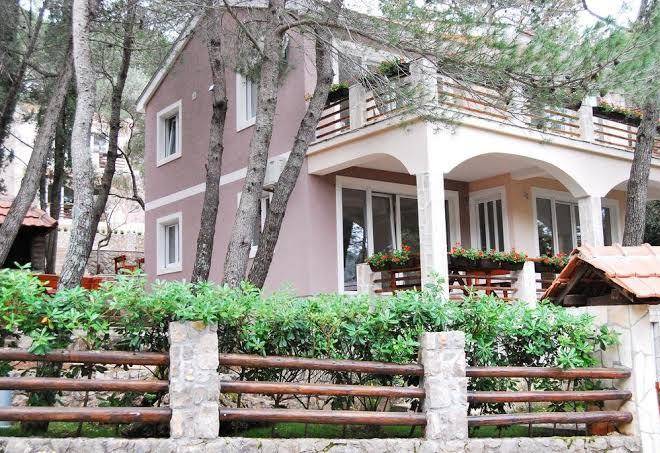 Hotel Art Media Image