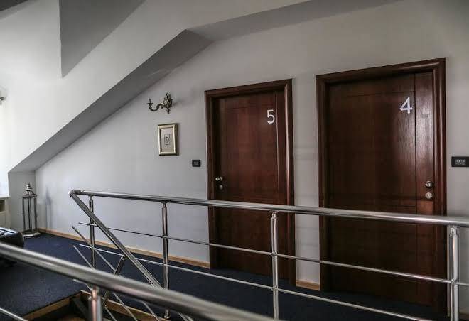 Garni Hotel Atrium Image