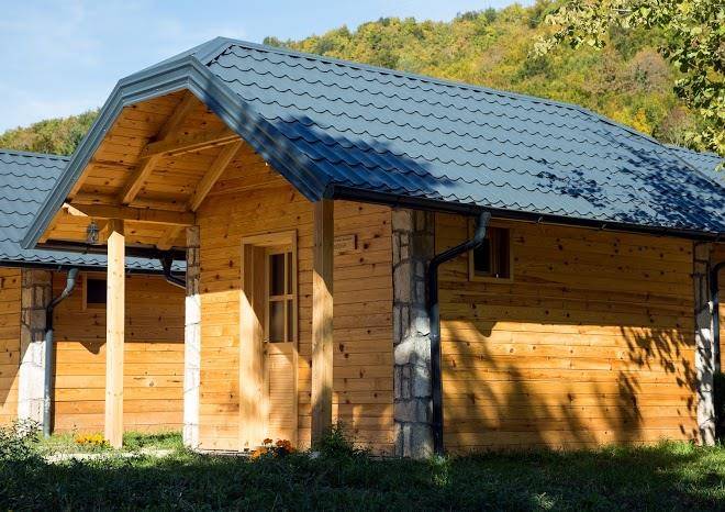 Outdoor resort tarasport