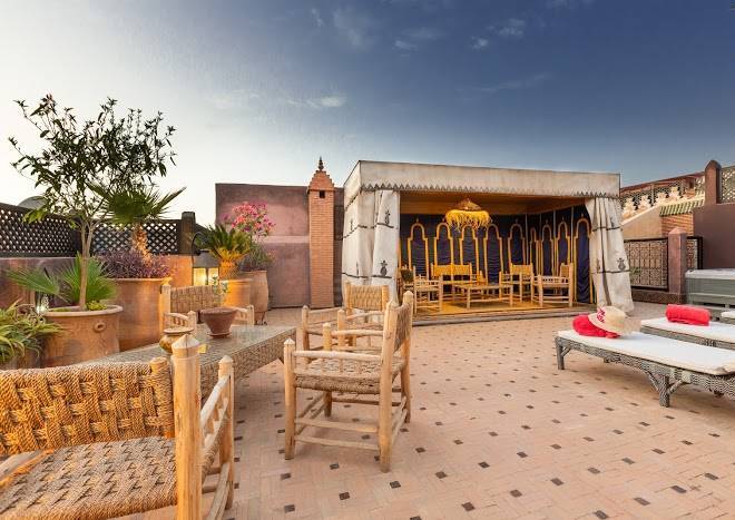 Riad azaro