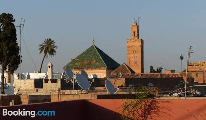 Riad hcekarram